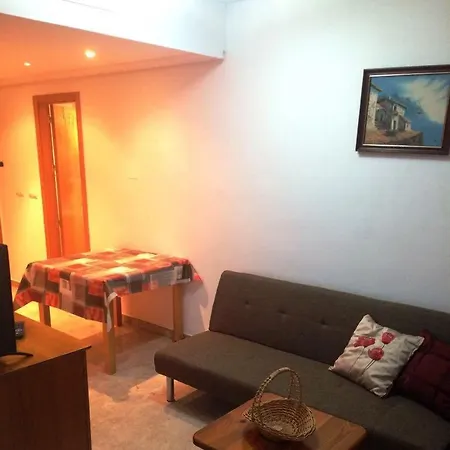 Maria Gil Vallejos/gases Apartment *